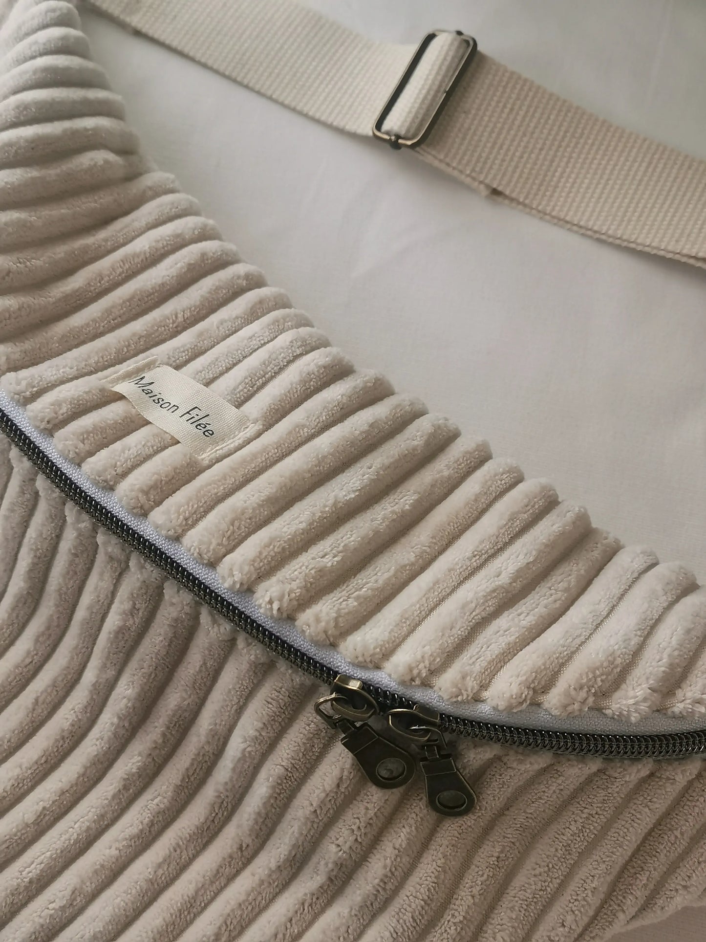 MAXI Sac Banane Velours Côtelé Écru -COSMOS